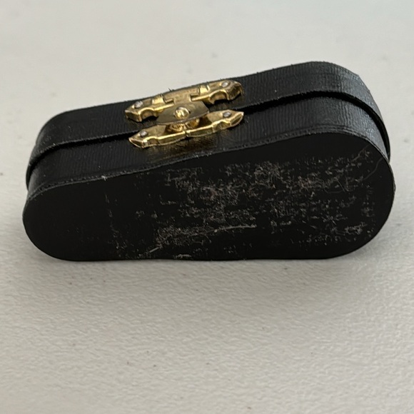 Miniature Violin, Bow and Case - Picture 6 of 7